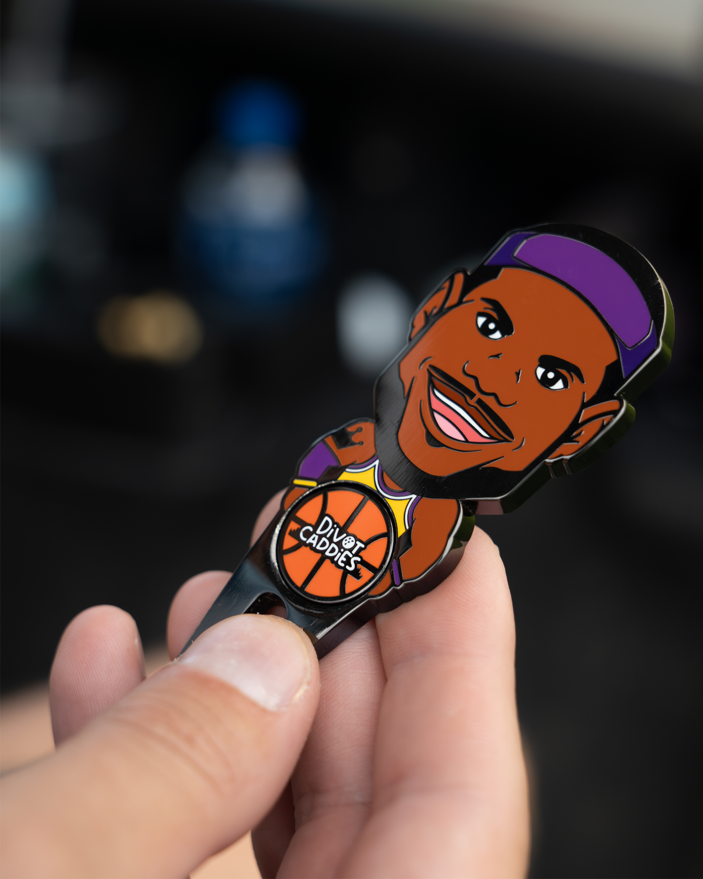 The King Divot Tool